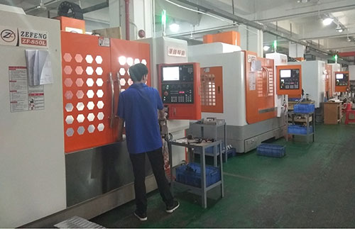 東莞玖容增壓缸生產設備（CNC數控機床）